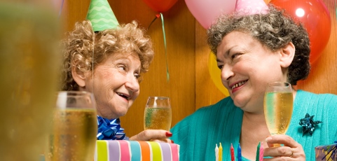 NIH: Male and Female Drinking Patterns Becoming More Alike in the U.S.